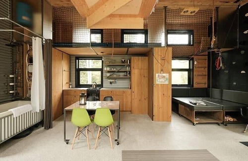 Eastman Cabin | Cabin Zoobox 83 Summa