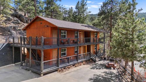 Estes Park Apartment | Cabin15 - King bed Hotel Style Unit
