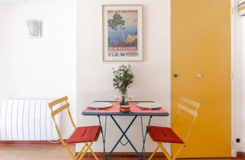 Hotel-de-Ville Apartment | CABINE 56 - Comme une cabine de Bateau à l'entrée du Port