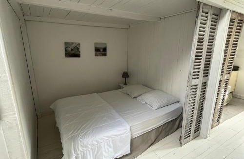 Fecamp Apartment | Cabine du Capitaine 5