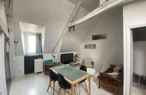 Fecamp Apartment | Cabine du Capitaine 5