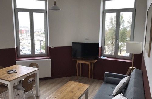 Boulogne-Centre Apartment | Cabines du Mirador 3 - Apartment with Marina View