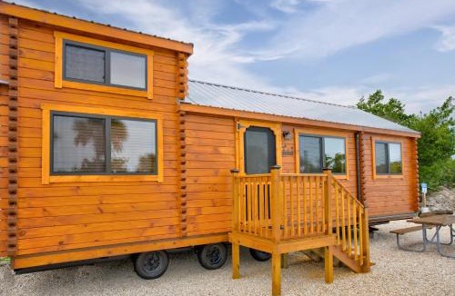 Marathon Resort | Cabins at Bonefish Bay