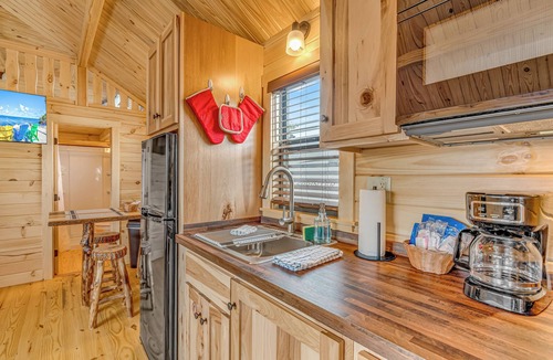 Marathon Cabin | Cabins at Bonefish Bay