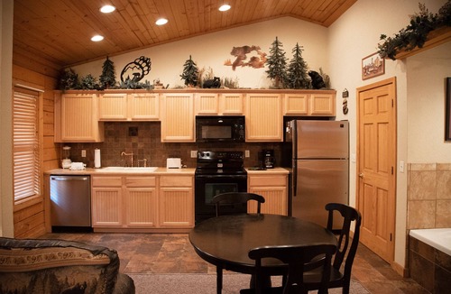 Branson Theater District Cabin | Cabins at Grand Mountain