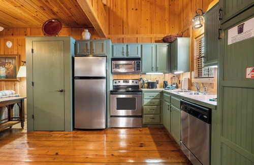 Branson Cabin | Cabins at Green Mountain