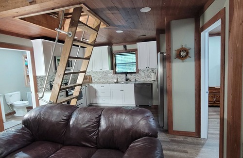 Waller House | Cabins at Walnut Creek #2