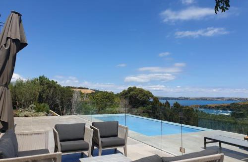 Oneroa Villa | Cable Bay Luxury Villa