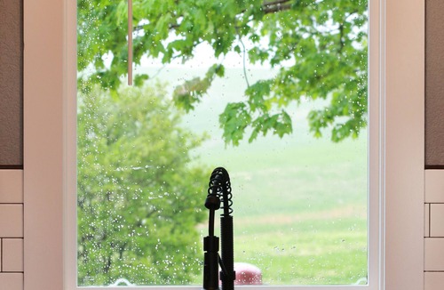 Elk Creek House | Cabool Lake View Country Getaway