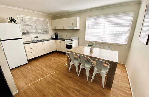 Caboolture South House | Caboolture, Central Location, Sleeps 8