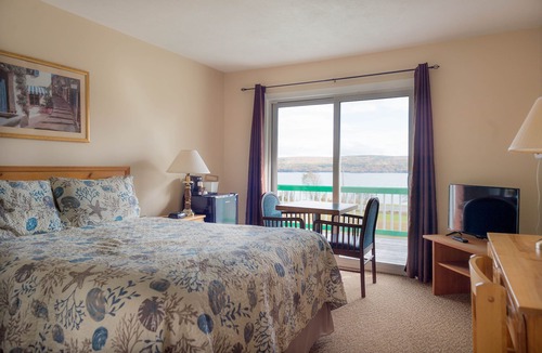 Baddeck Hotel | Cabot Trail Motel