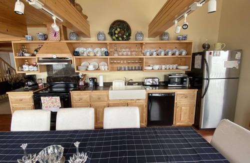 Petit-Etang House | Cabot trail, walk to beach, luxurious living space, gorgeous Atlantic Ocean view