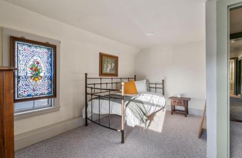 Beverly House | Cabot