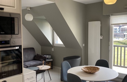 Cabourg Apartment | Cabourg: 2-Bedroom Apartment 200m from Beach, Balcony, Internet