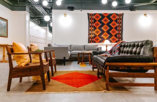 Jackson Hostel | Cache House