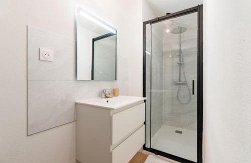 Grenade Apartment | Cachet & confort en duplex – 4 personnes