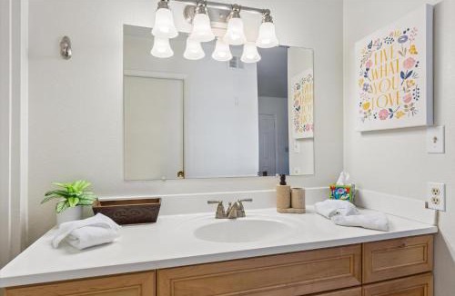 Scottsdale Vista House | Cactus Breeze Retreat with Pool Hot Tub and 2 Suites