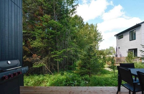 Pont-Rouge Ski Chalet | Cactus Noir - Confort et Familial - Spa & Piscine