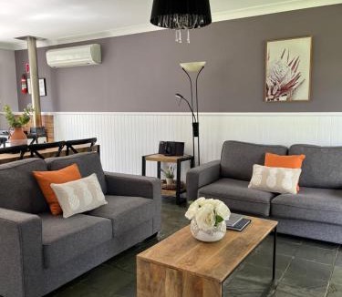 Rosebrook House | Cadair Cottages