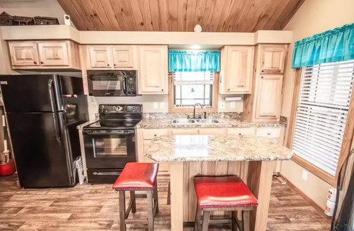 Karnack House | Caddo Lake Retreat & Boat Ramp