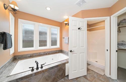 Manzanita House | Caddy Corner MCA#1122