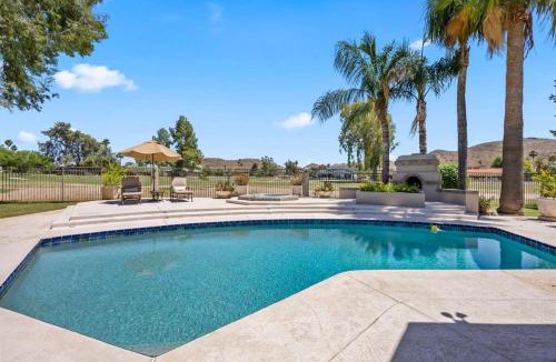 Moon Mountain Vistas House | Caddy Shack 6BD Pool with Golf Views - Arcade - Pool Table