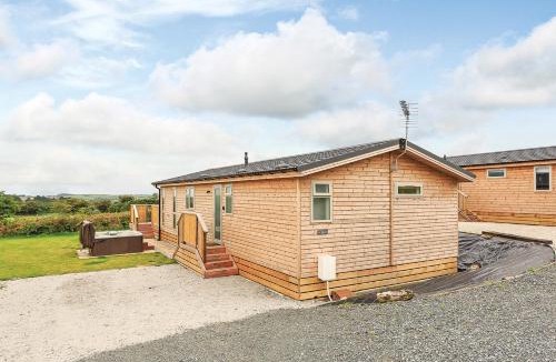 Carnmenellis Resort | Caddys Corner Lodges