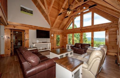 Townsend Ski Chalet | Cades Cove Lodge