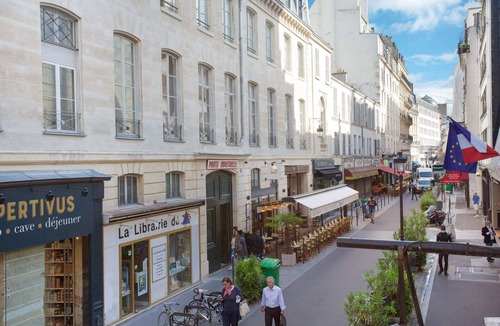 Quartier du Faubourg-Montmartre Apartment | Cadet 102 - Studio Apartment, Sleeps 2