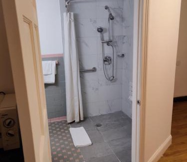 Firthcliffe Hotel | Cadet Motel