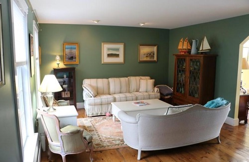 Surry House | Cadillac Views