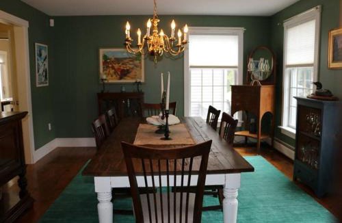 Surry House | Cadillac Views