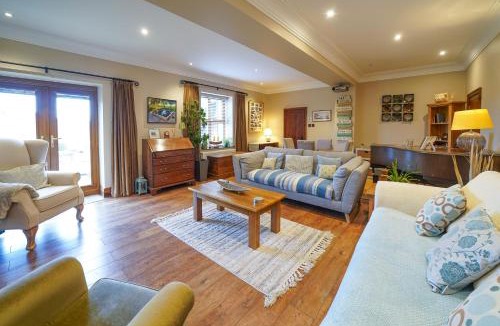 Darwen Apartment | Cadshaw Country Views