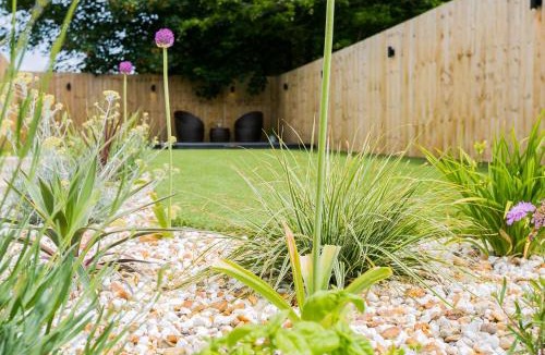 Newborough House | Cae Coch