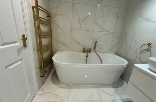 Llanbedr House | Cae Nest Hall