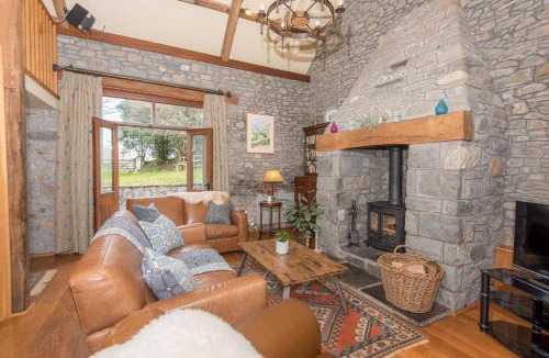 Llandovery House | Cae'r Beili