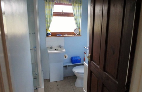 Llangynidr House | Cae y Rhedyn Annexe