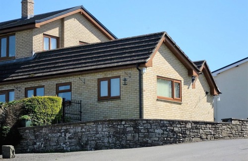 Llangynidr House | Cae y Rhedyn Annexe