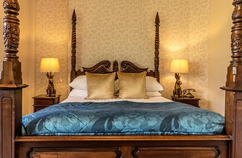 Builth Wells Hotel | Caer Beris Manor House B&B