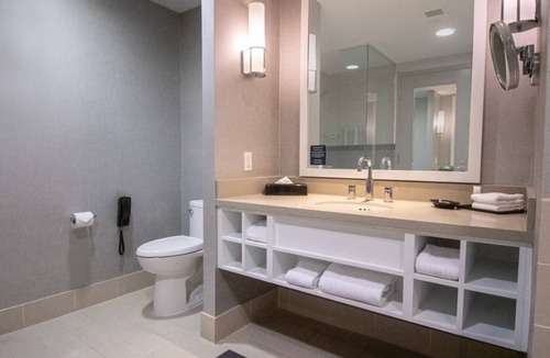 Windsor Hotel | Caesars Windsor - A Caesars Rewards Destination