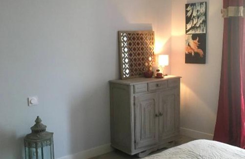 Sainte-Suzanne-and-Chammes Bed & Breakfast | Café des Tours / Café Couette