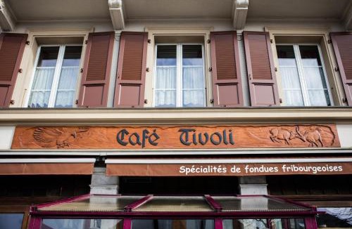 Chatel-Saint Denis Hotel | Café Tivoli