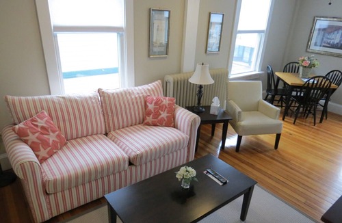 Southwest Harbor Hotel | Cafe Drydock & Inn