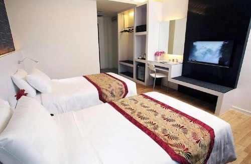 Kampung Puah Seberang Hotel | Cairnhill Hotel Kuala Lumpur