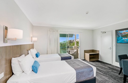 Cairns North Hotel | Cairns Sheridan Hotel