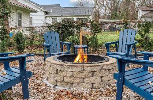 Walnut Street House | Cairo St Bungalow