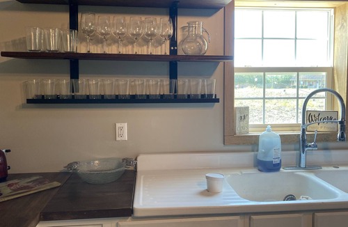 Breaux Bridge House | Cajun Barndeaux! Sleeps 13