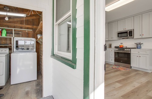 Lutcher House | Cajun Country Getaway! Historic Lutcher Bungalow