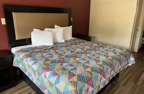 Gonzales Hotel | Cajun Country Inn