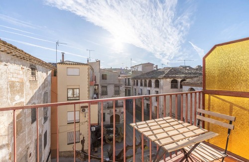 Camarasa Apartment | Cal Benet de Camarassa 3 – Piso céntrico con 3 habitaciones y ascensor